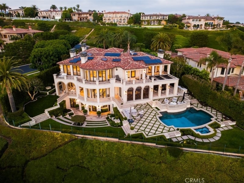 Screenshot_23-3-2026_15134_www.redfin.com