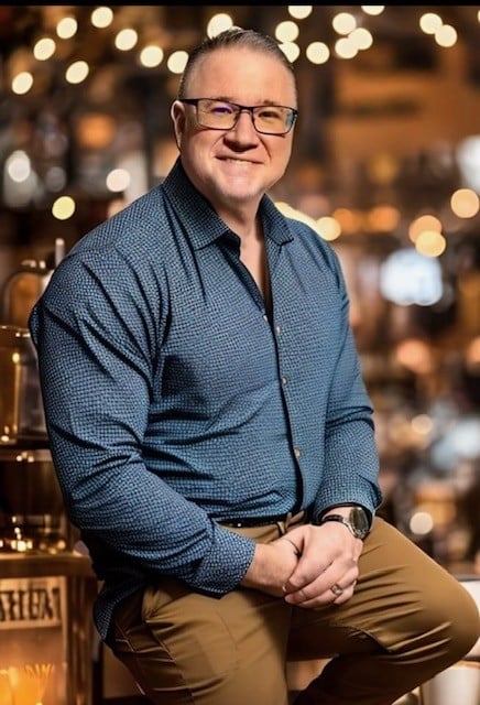 Matt Kroon headshot