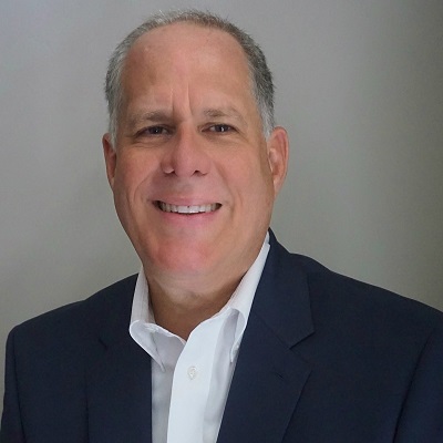 Robert Schmidt headshot